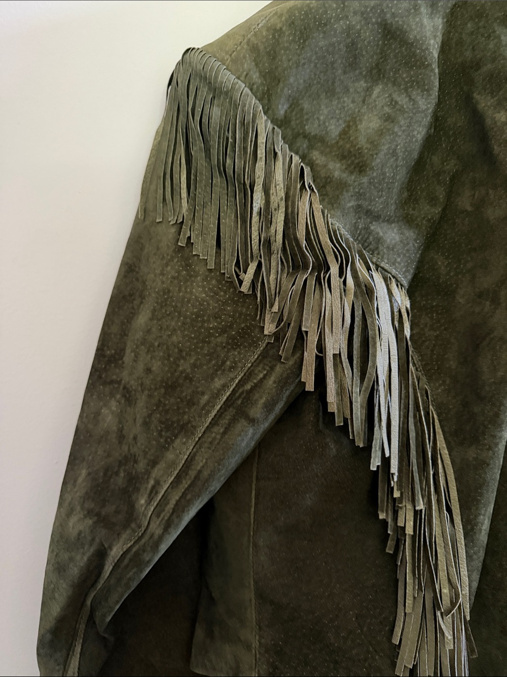 NWOT Diamond Leathers Vintage Western Bone Bead Fringe Leather Jacket | 10 - Picture 7 of 12